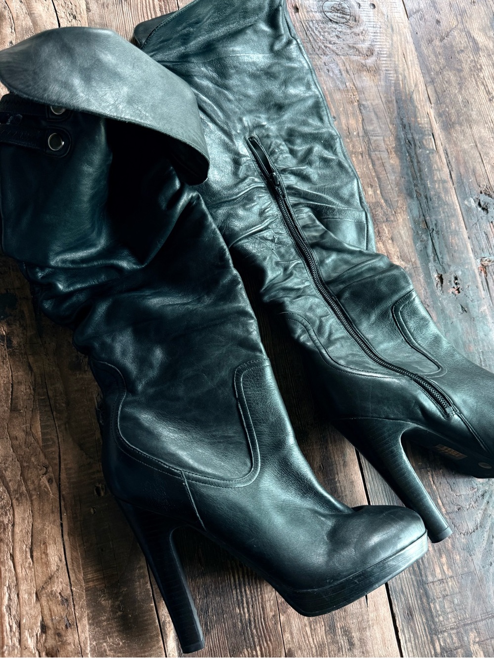 NWOT unworn Jessica Simpson black leather over the knee 3” heel boots size 8.5